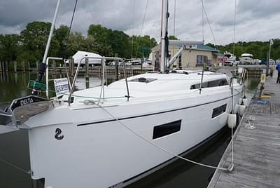 BOATZON | Beneteau Oceanis 341 2024