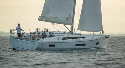 BOATZON | Beneteau OCEANIS 401 2024