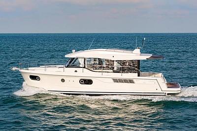 BOATZON | Beneteau Swift Trawler 41 Sedan 2025