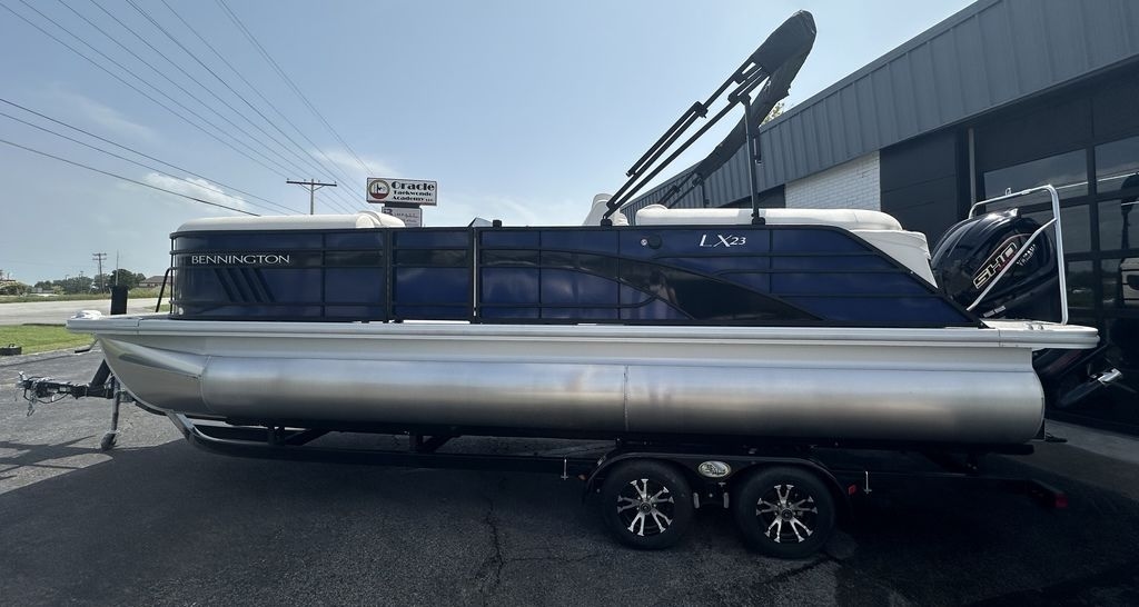 2023 Bennington 23 LXFB - Sold Boat