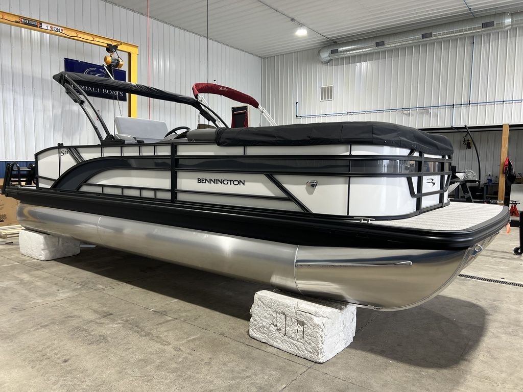 2025 Bennington 23 SSB - Sold Boat