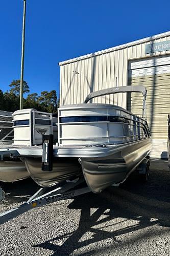 BOATZON | Bennington 24 L SWINGBACK 2024