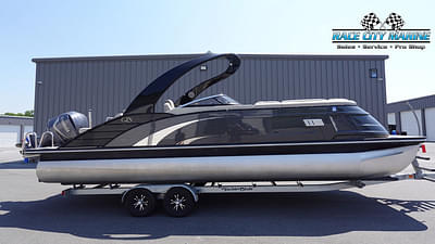 BOATZON | Bennington 25 QXSB  10 Wide Beam Single Engine 2017