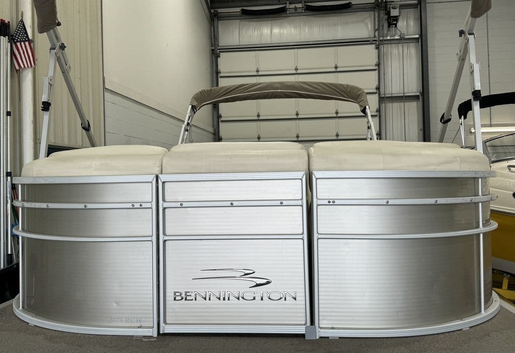 BENNINGTON 2575 R 2013
