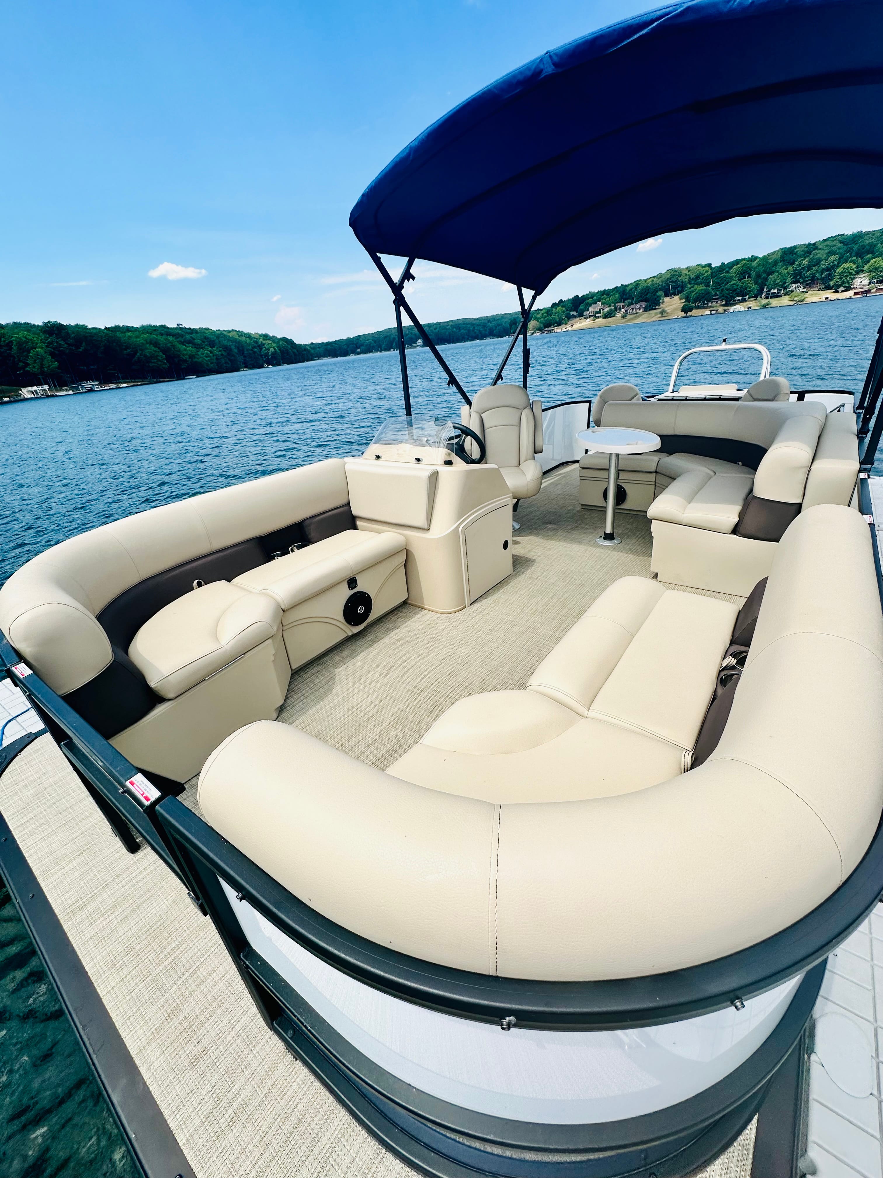 2024モデル 新品未使用 BENTL TRANSFER サイズM Used BENTLEY PONTOON 2024 for sale in central city, Pennsylvania