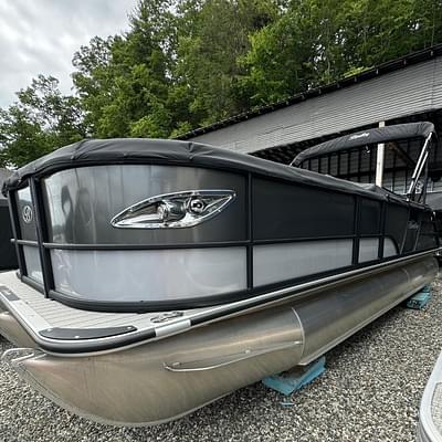 BOATZON | Bentley Pontoons 220 Elite Admiral 2024