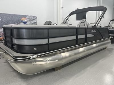 BOATZON | Bentley Pontoons 223 Swingback 2025