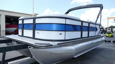 BOATZON | Bentley Pontoons BOLT 2025