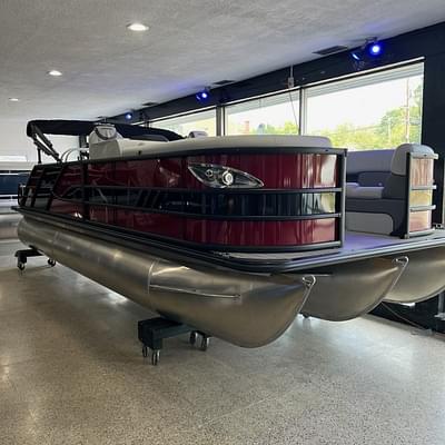 BOATZON | Bentley Pontoons Elite 223 Swingback Bench Sport 3 2025