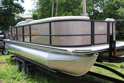 BOATZON | Bentley Pontoons Legacy 220 Cruise 2024 BOATZON | Bentley Pontoons Legacy 220 Cruise 2024