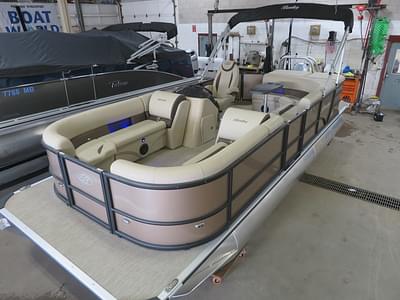 BOATZON | Bentley Pontoons Legacy 220 Cruise  Honda 90HP 4Stroke EFI 2024