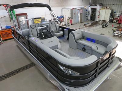 BOATZON | Bentley Pontoons Legacy 220 QSB Swingback  Honda 4Stroke EFI 2025