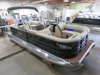 BOATZON | Bentley Pontoons Legacy 223 Navigator Quad Lounge Tritoon  Honda 4Stroke EFI 2025