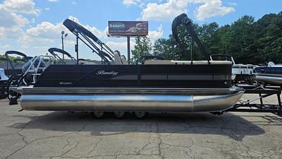 BOATZON | Bentley Pontoons Legacy 223 Swingback 2025 BOATZON | Bentley Pontoons Legacy 223 Swingback 2025