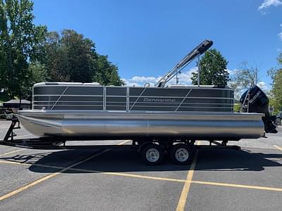 BOATZON | Berkshire Pontoons 24RFX LE 2024