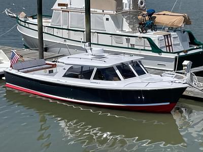 BOATZON | Bertram 31 Sedan Hardtop Cruiser 1972