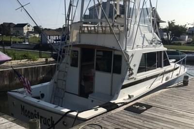 BOATZON | Bertram 33 Sport Fisherman 1977