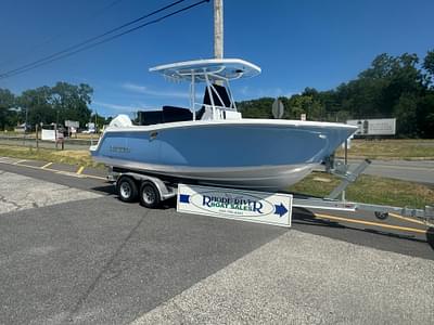 BOATZON | Blackfin 222 CC 2025