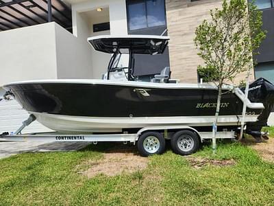 BOATZON | Blackfin 252 CC 2023