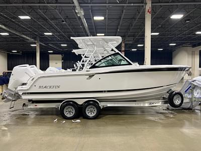 BOATZON | 2024 Blackfin 252 DC