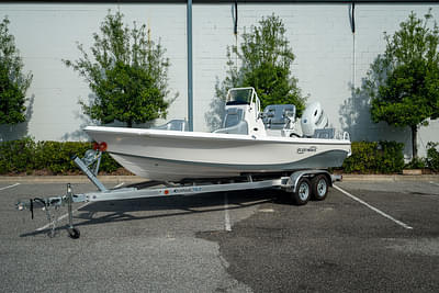 BOATZON | Blue Wave Boats 2200 Purebay 2023