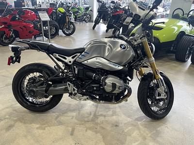 BOATZON | BMW R nine T Black Storm Metallic 2016