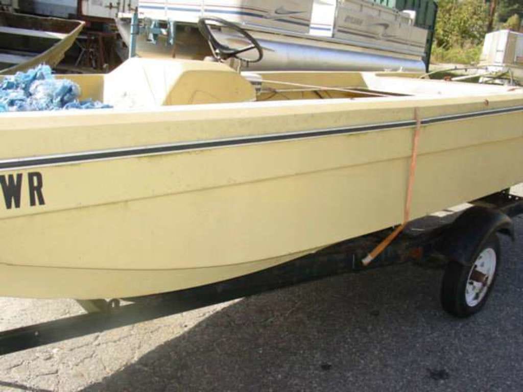 Used Bonito Bananza Bass Boat Chrysler 55 1971 for sale in