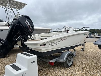 BOATZON | Boston Whaler 130 Super Sport 2021