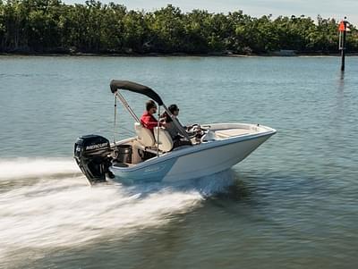 BOATZON | Boston Whaler 130 Super Sport 2022