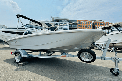 BOATZON | Boston Whaler 130 Super Sport 2025