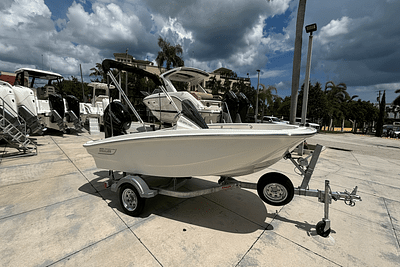 BOATZON | Boston Whaler 130 Super Sport 2025