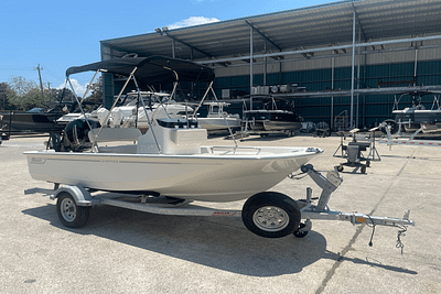 BOATZON | Boston Whaler 150 MONTAUK 2023