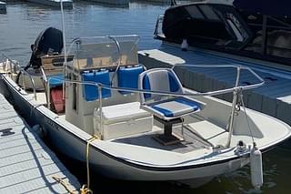 BOATZON | Boston Whaler 17 Montauk 1986