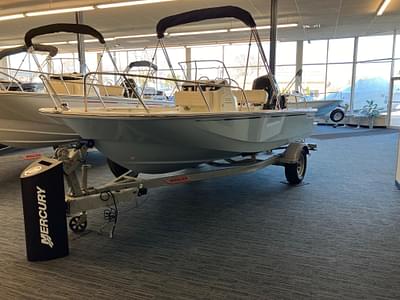 BOATZON | Boston Whaler 170 Montauk 2024