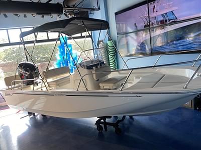 BOATZON | Boston Whaler 170 Montauk 2024