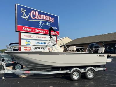 BOATZON | Boston Whaler 190 Montauk 2025