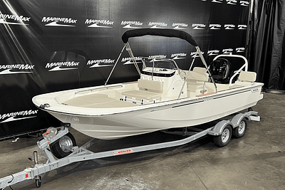 BOATZON | Boston Whaler 190 Montauk 2025