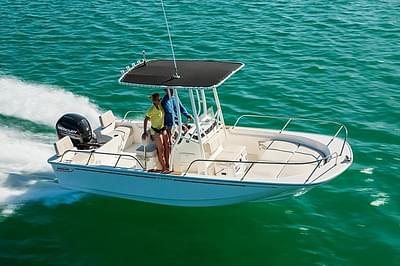 BOATZON | Boston Whaler 190 Montauk 2025