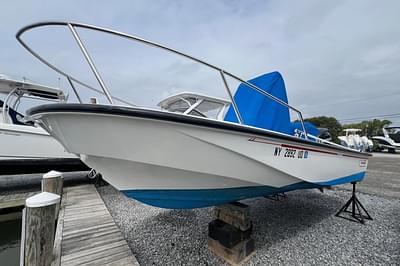 BOATZON | Boston Whaler 190 Outrage 1992