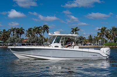 BOATZON | Boston Whaler  2018