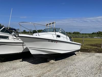 BOATZON | Boston Whaler 205 Conquest 2006