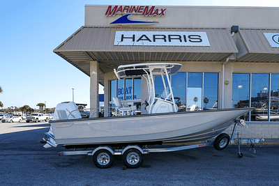 BOATZON | Boston Whaler 210 Montauk 2024