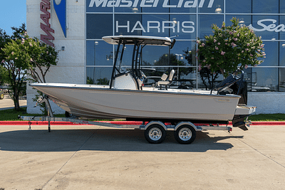 BOATZON | Boston Whaler 210 Montauk 2024