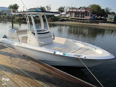 BOATZON | Boston Whaler 220 DAUNTLESS