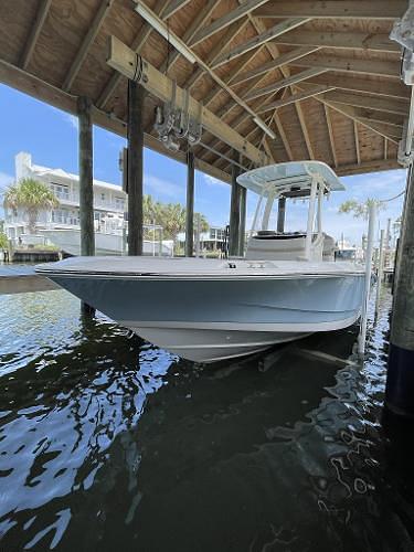 BOATZON | Boston Whaler 220 Dauntless 2022