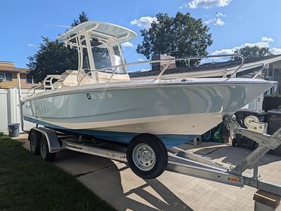 BOATZON | Boston Whaler 220 Dauntless 2022