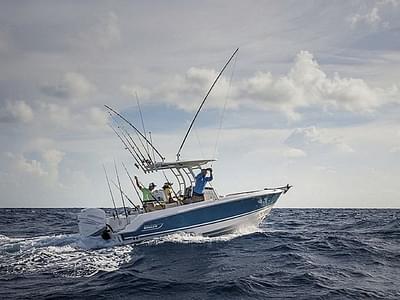 BOATZON | Boston Whaler 230 Outrage 2022