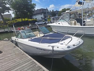 BOATZON | Boston Whaler 230 Vantage 2018