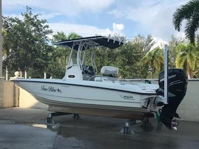 BOATZON | Boston Whaler 240 Dauntless 2016