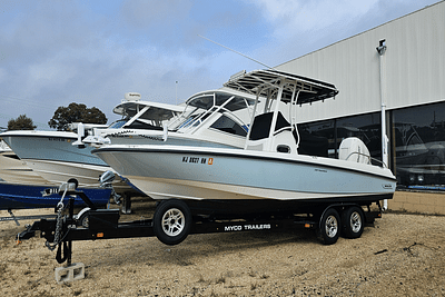 BOATZON | Boston Whaler 240 DAUNTLESS 2016